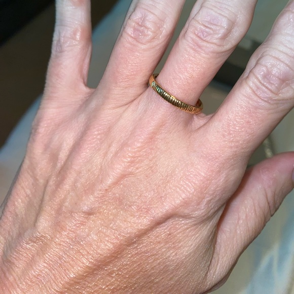 Bony Levy 14k Yellow Gold Textured Band Ring size 7 - Picture 5 of 9